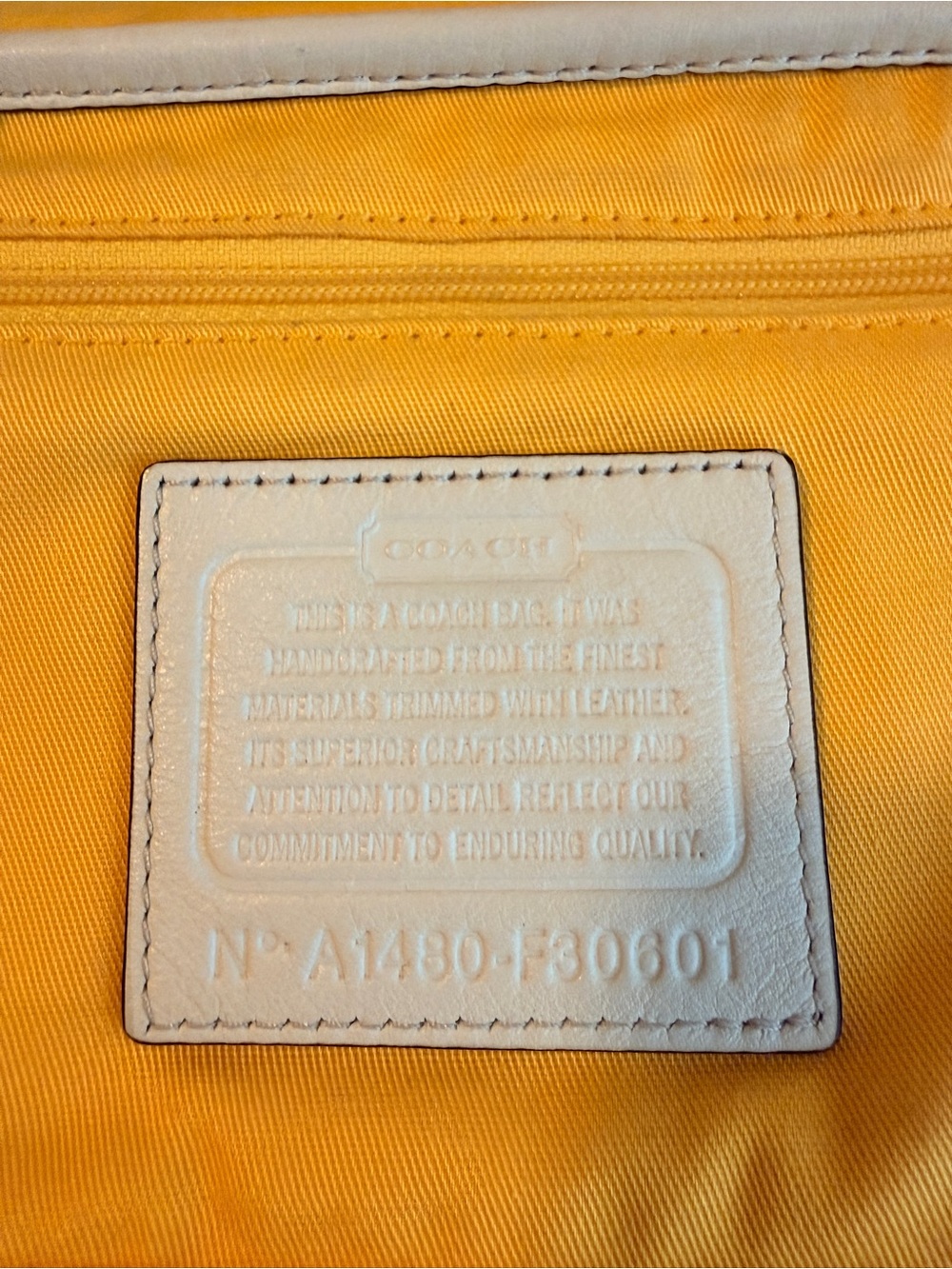 COACH | Hadley Signature Crossbody (2014) #F30601 - Picture 11 of 16